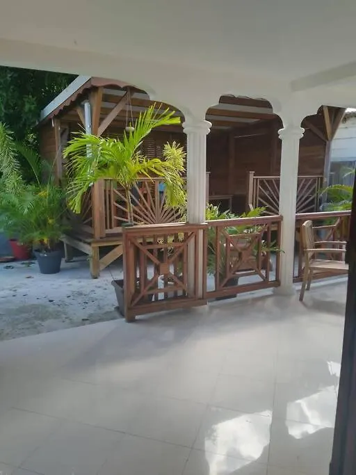 Magnifique Maison Creole, 3 Chambres, Vue Mer Pointe-Noire Holiday home